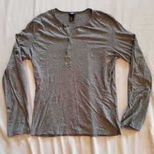 H&M long sleeve gray t-shirt